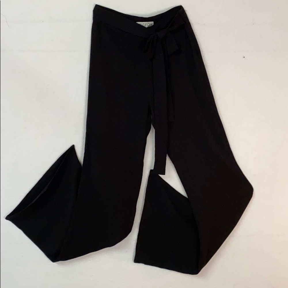 WILDFOX black Date Night pants sz M